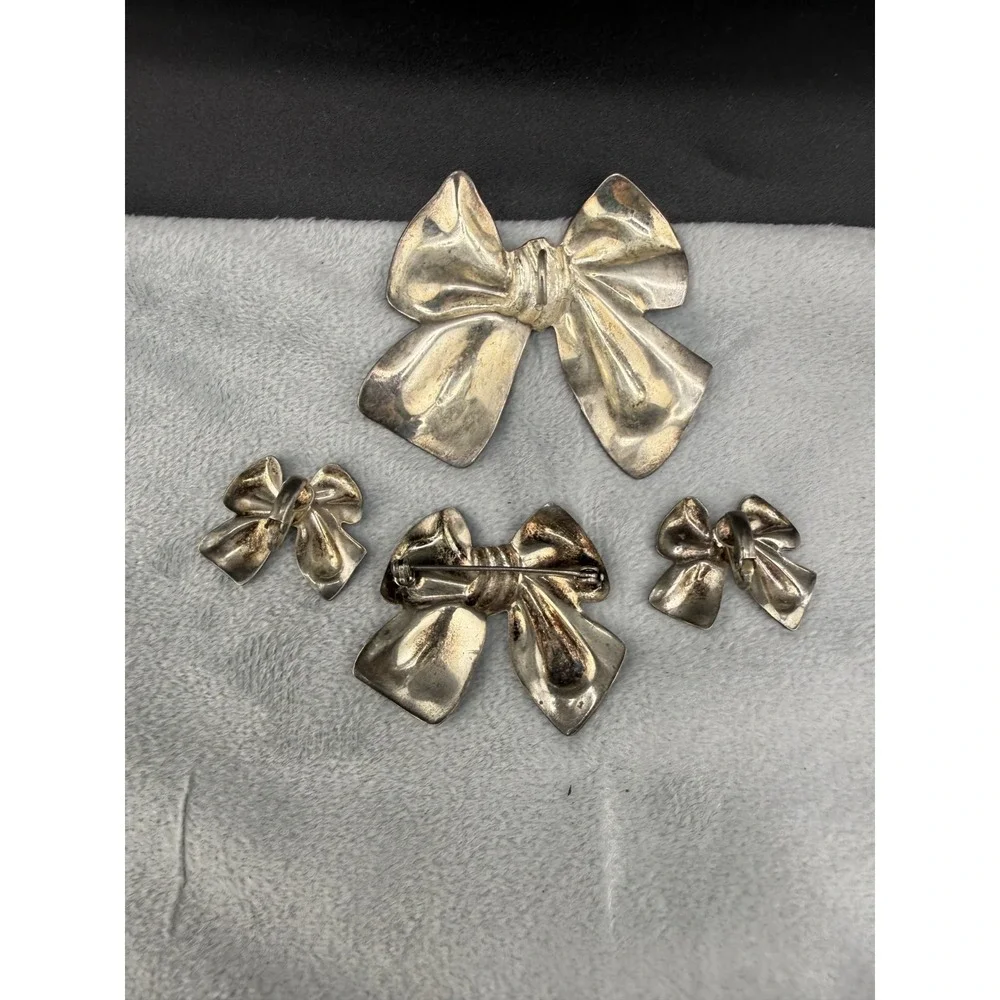 Vintage Silver Tone Bow Brooch Clip On Earrings Set‎